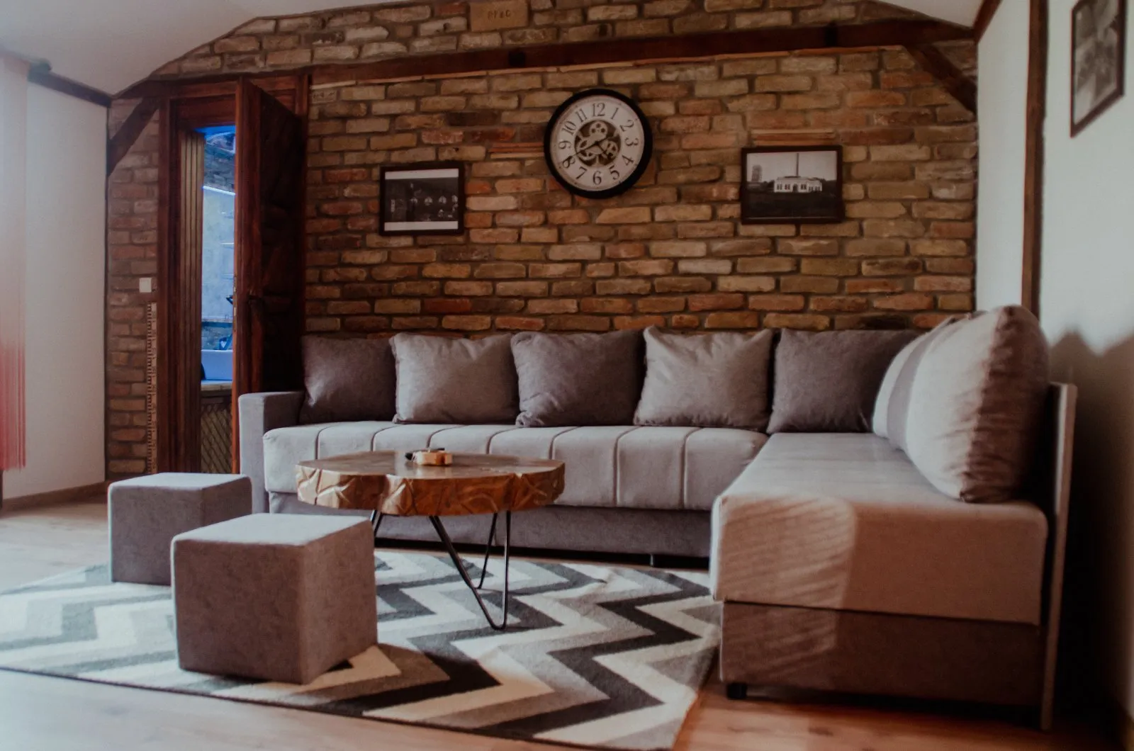 Apartmani Midana
