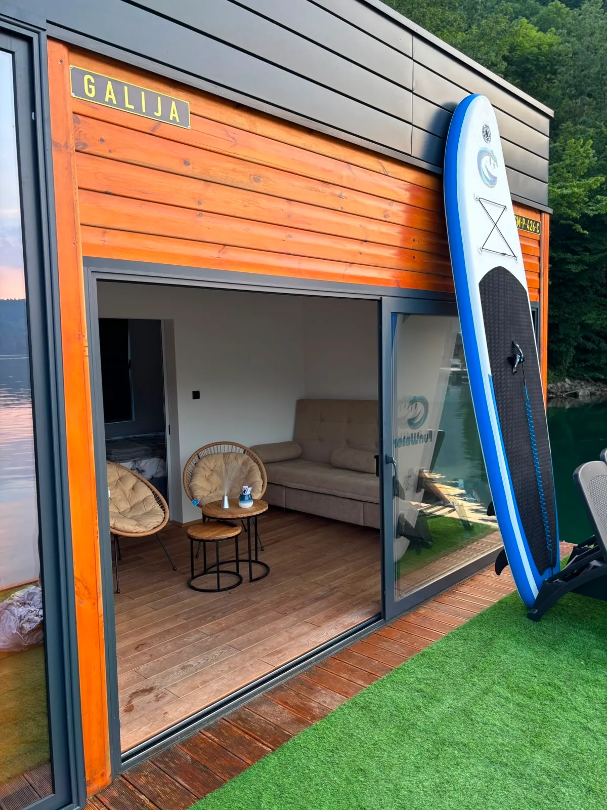 Splav Galija Perucac