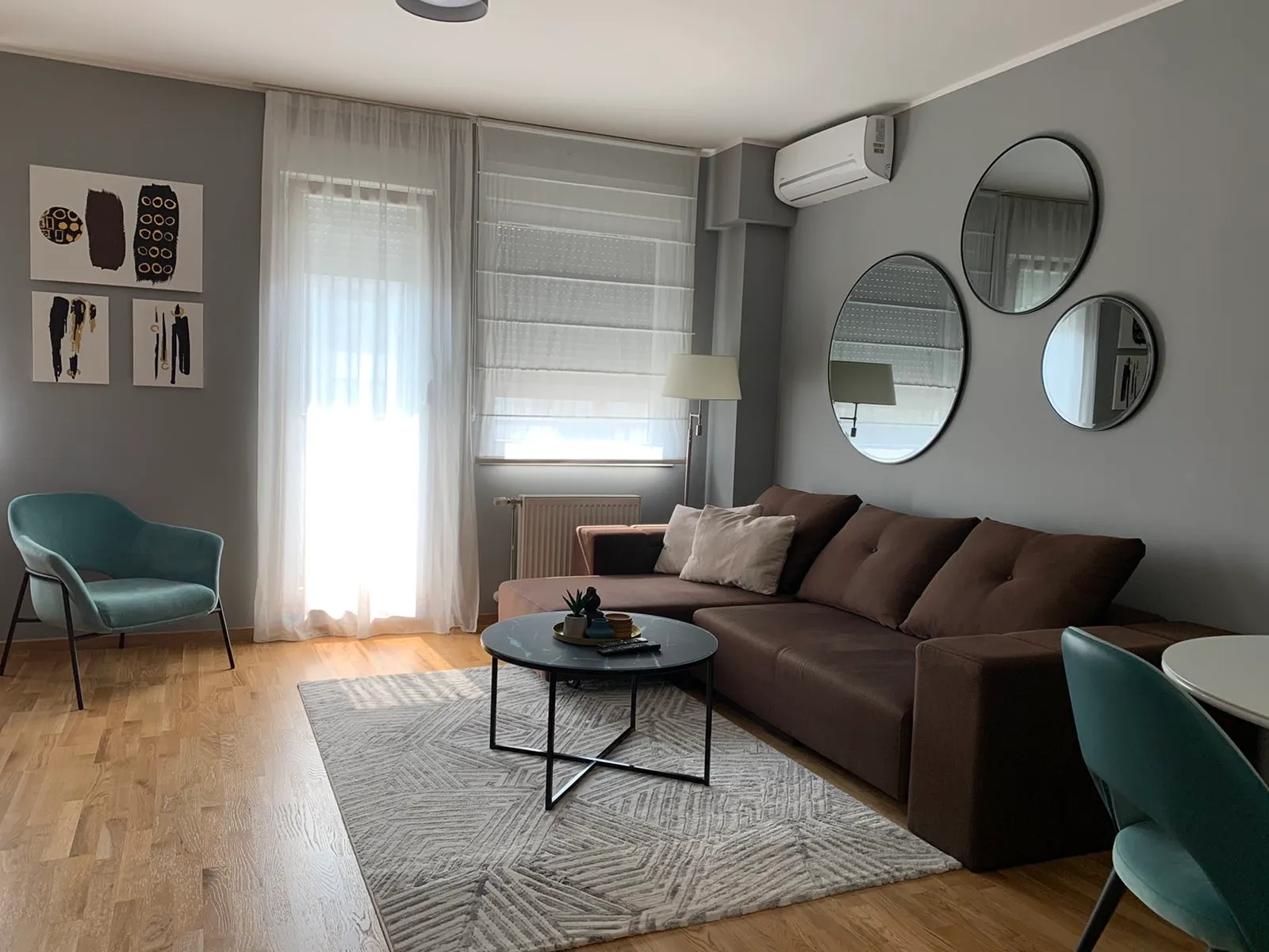 Apartman sa privatnim parkingom