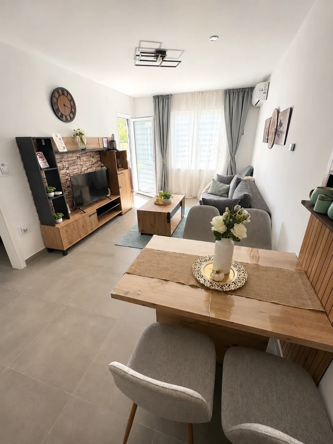 Apartman Srebrno jezero – KseDan SmartStayRide A2