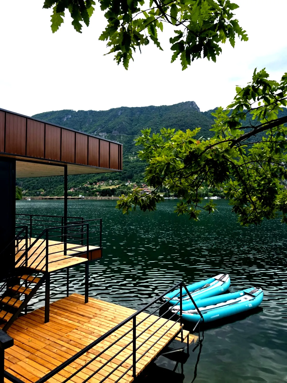 Perućac Lake Residence