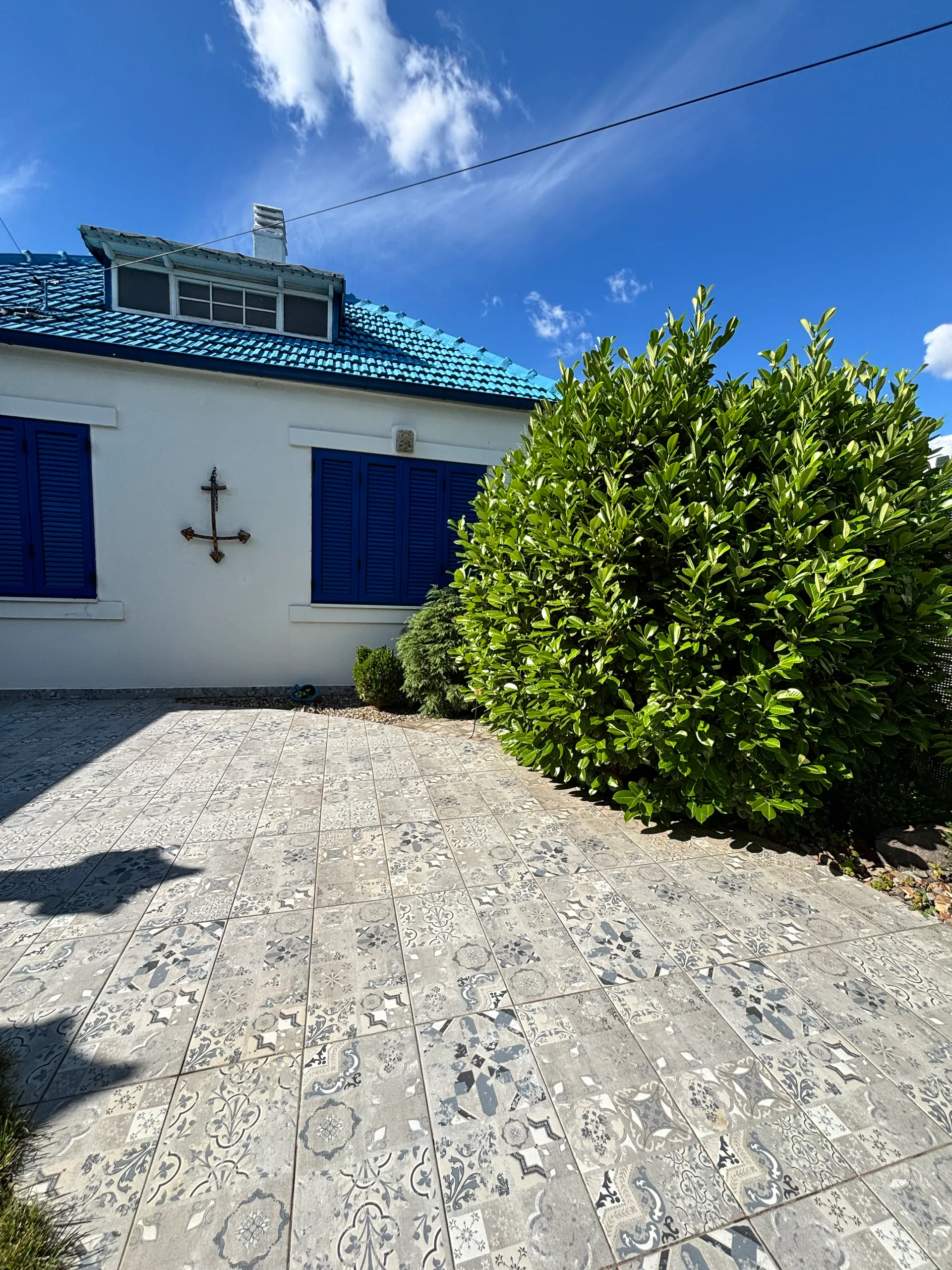 Vila Santorini u Novom Sadu