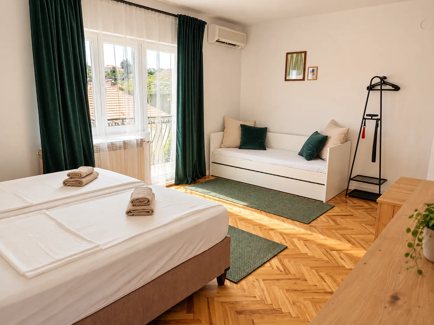 Vista Rooms